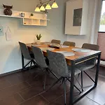 Primeloft Eule - Bis 8 Pers - 2 Etagen - Balkon - Modern & Stilvoll - Zentral In