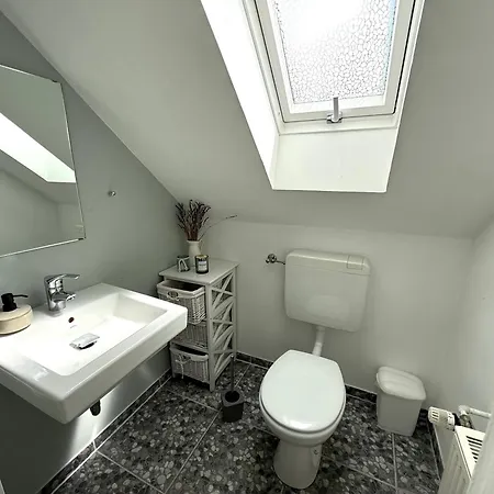 Primeloft Eule - Bis 8 Pers - 2 Etagen - Balkon - Modern & Stilvoll - Zentral In Apartment *