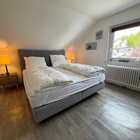 Primeloft Eule - Bis 8 Pers - 2 Etagen - Balkon - Modern & Stilvoll - Zentral In *